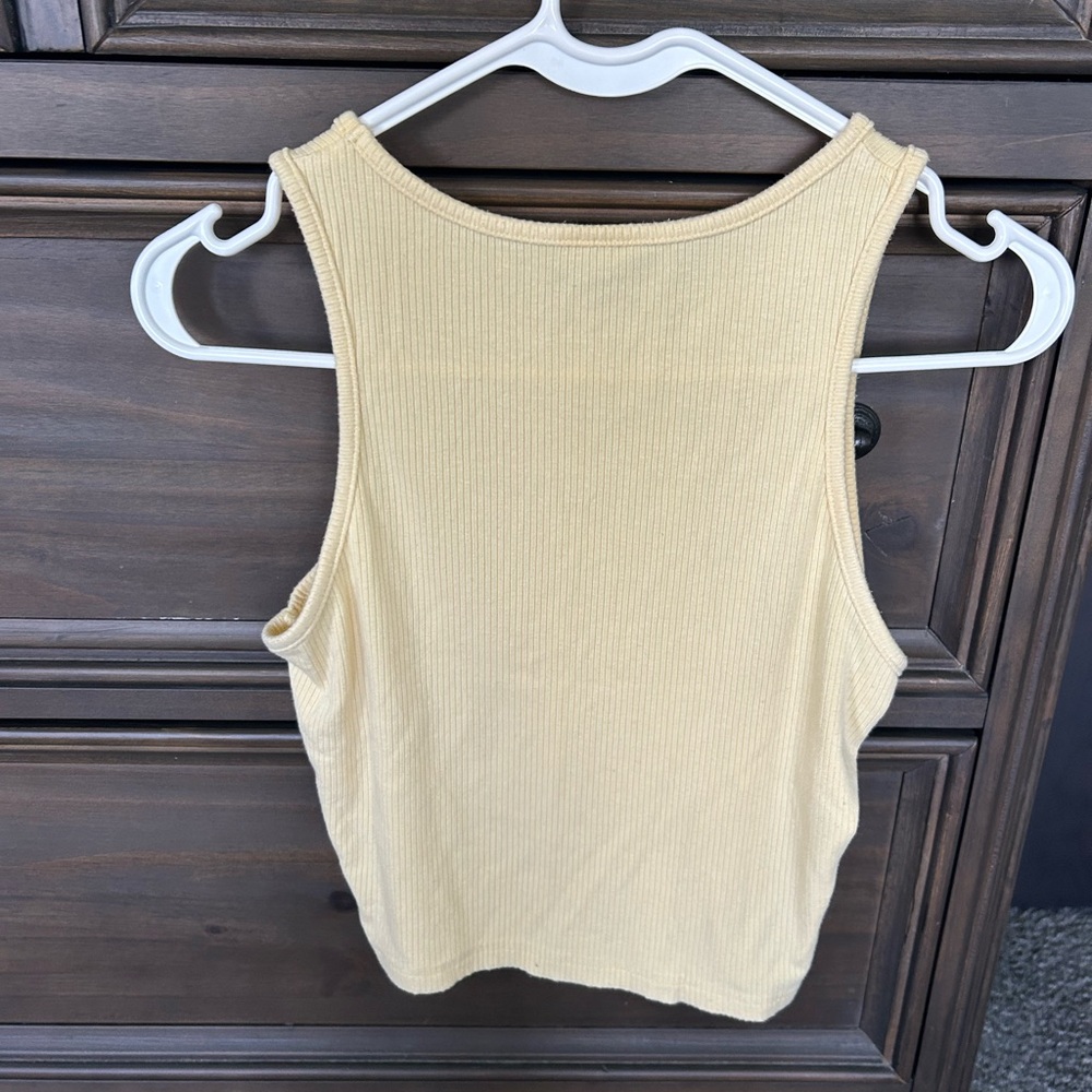Sleeveless Cream Ribbed Top - Picture 2 of 2